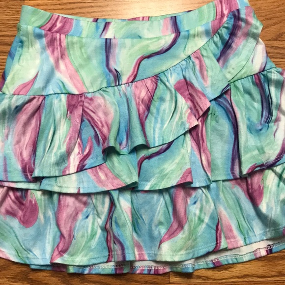 Justice color swirl ruffle skirt- built in shorts - Picture 3 of 4